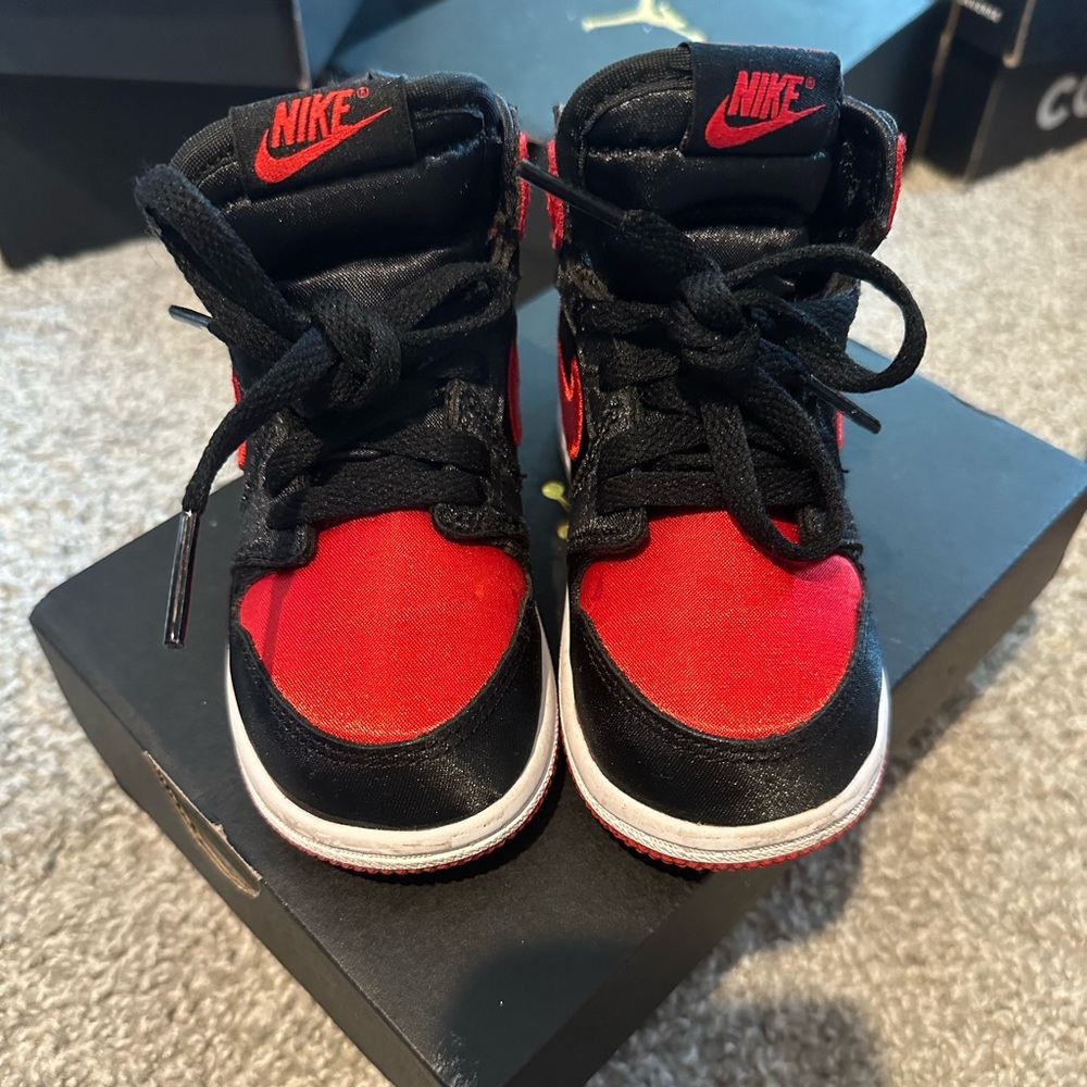 Jordan Retro 1 High OG - Toddler